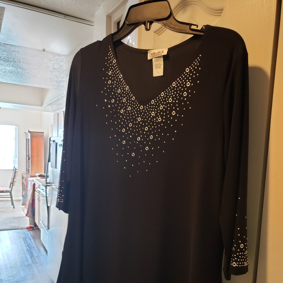 Black Top - Picture 1 of 3